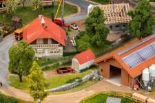 Faller 130583 - H0 - Bauernhaus mit Stallung und Garage